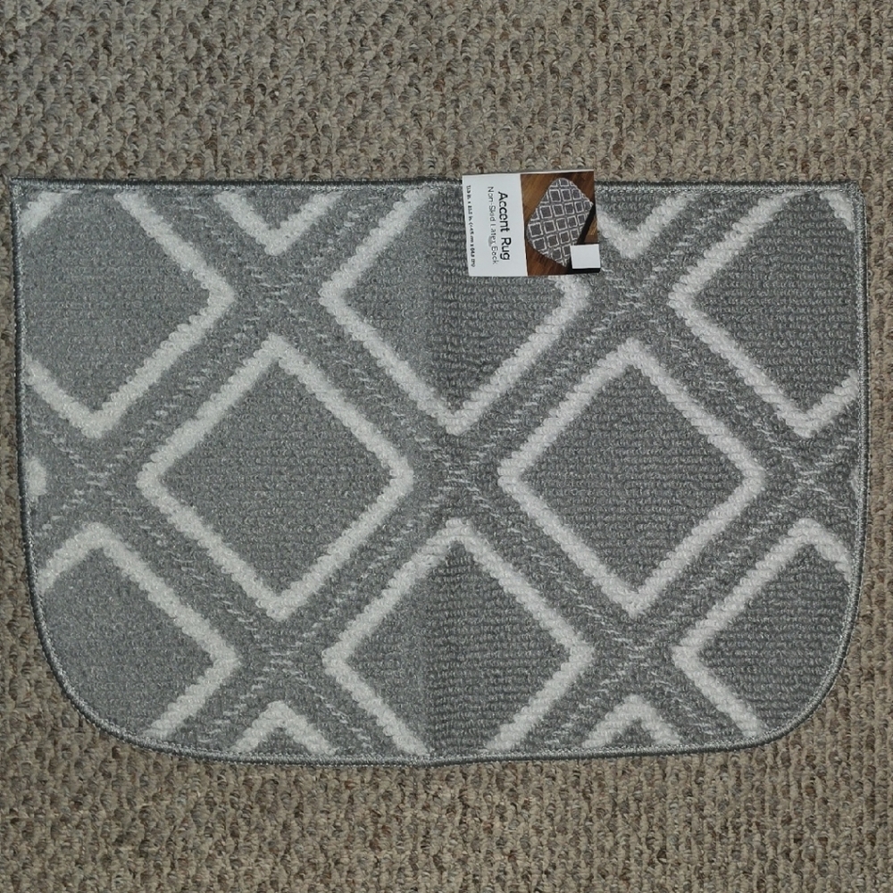 Gray Accent Non-Skid Rug